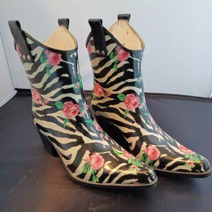 Nomad Women's size 6 Yippy Low rain BootRose Zebra print 7" tall Cowboy style